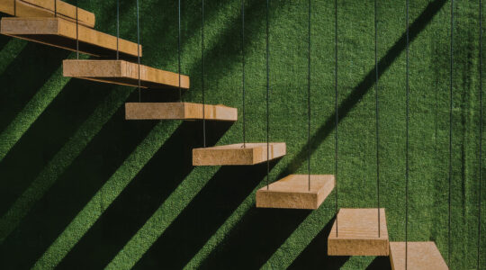 escalier suspendu.png